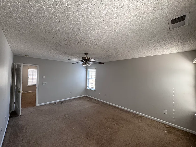 6528 Forest Cross Dr — Photo 14