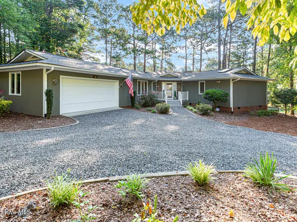 103 Greenock Court, West End, NC 27376