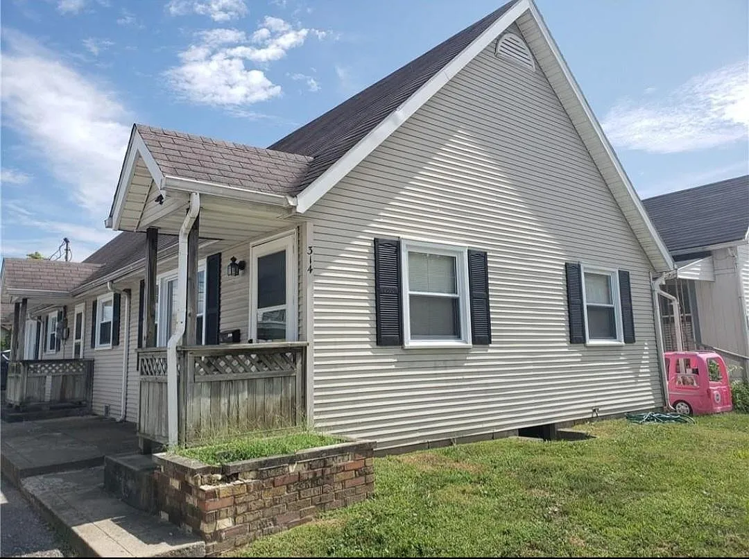 1 bed, 700 sqft, $790 — Photo 2
