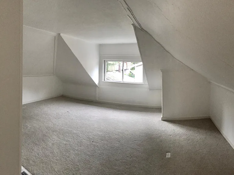 175 1st Ave NW — Photo 13