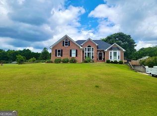 3167 Fieldcrest Rd, Loganville, GA 30052