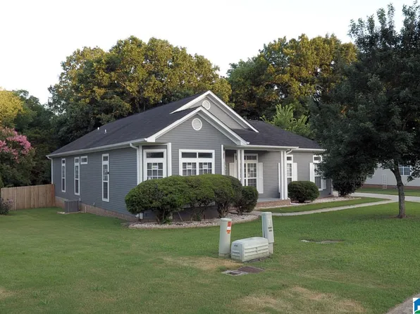 8651 Dover Dr, Leeds, AL 35094