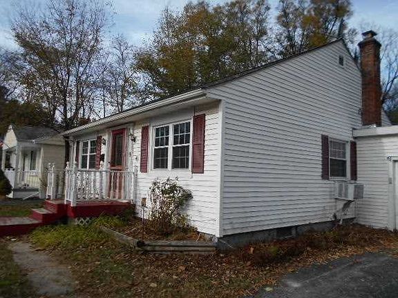 2nd image of 9 Sherwood Pl
