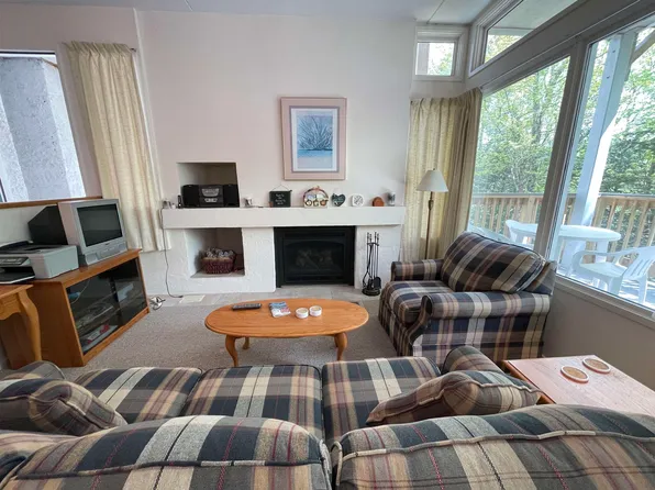 327 Bridges Circle #Bridges 39, Warren, VT 05674