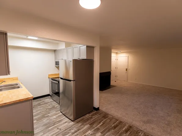 2040 Farmer Pl APT 1, Anchorage, AK 99508