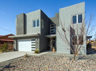 2617 Mountain Rd NW, Albuquerque, NM 87104