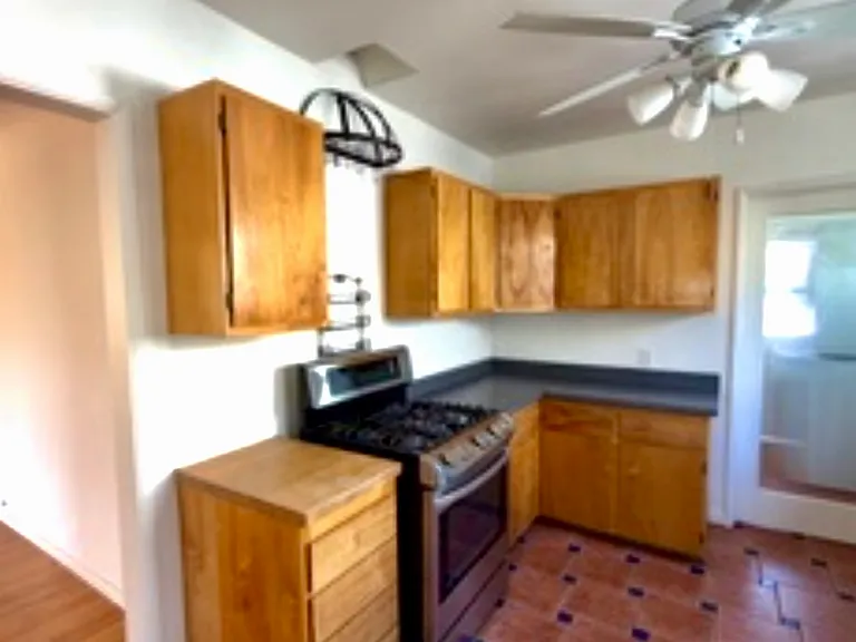 6087 Cashio St #6089 — Photo 15