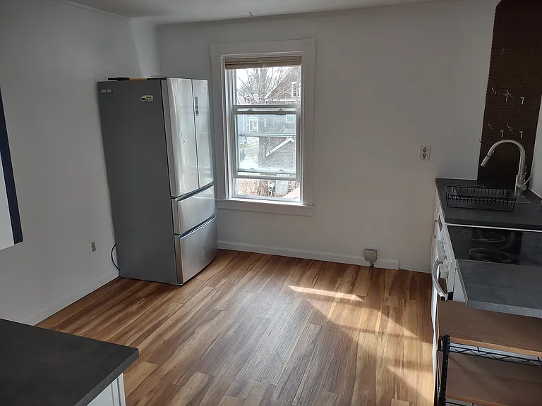 30 Grinnell St #2 — Photo 7