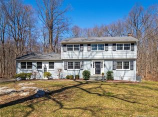26 Snowberry Ln, Wilton, CT 06897
