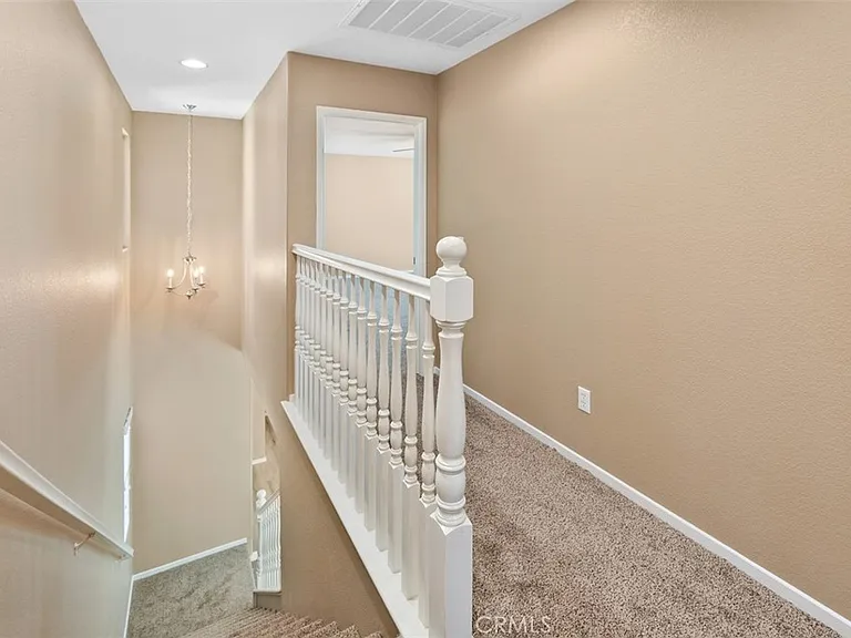 40485 Amesbury Ln — Photo 11