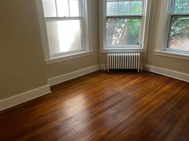 176 Chestnut Street — Photo 10