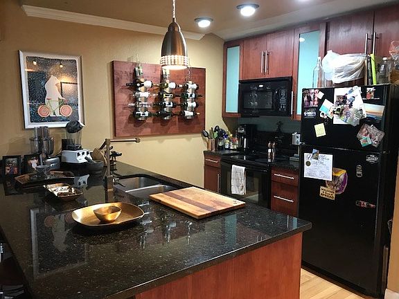 4th image of 1818 S Lakeshore Blvd APT 31