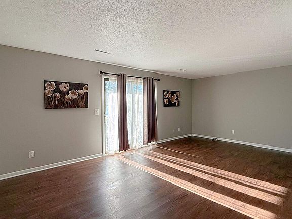 3rd image of 760 E Iowa St APT 2A