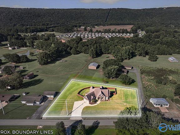 3rd image of 2950 Old Big Cove Rd