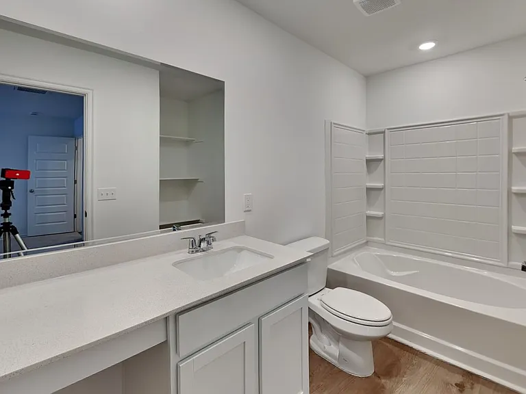 16205 Lovers Ln — Photo 11