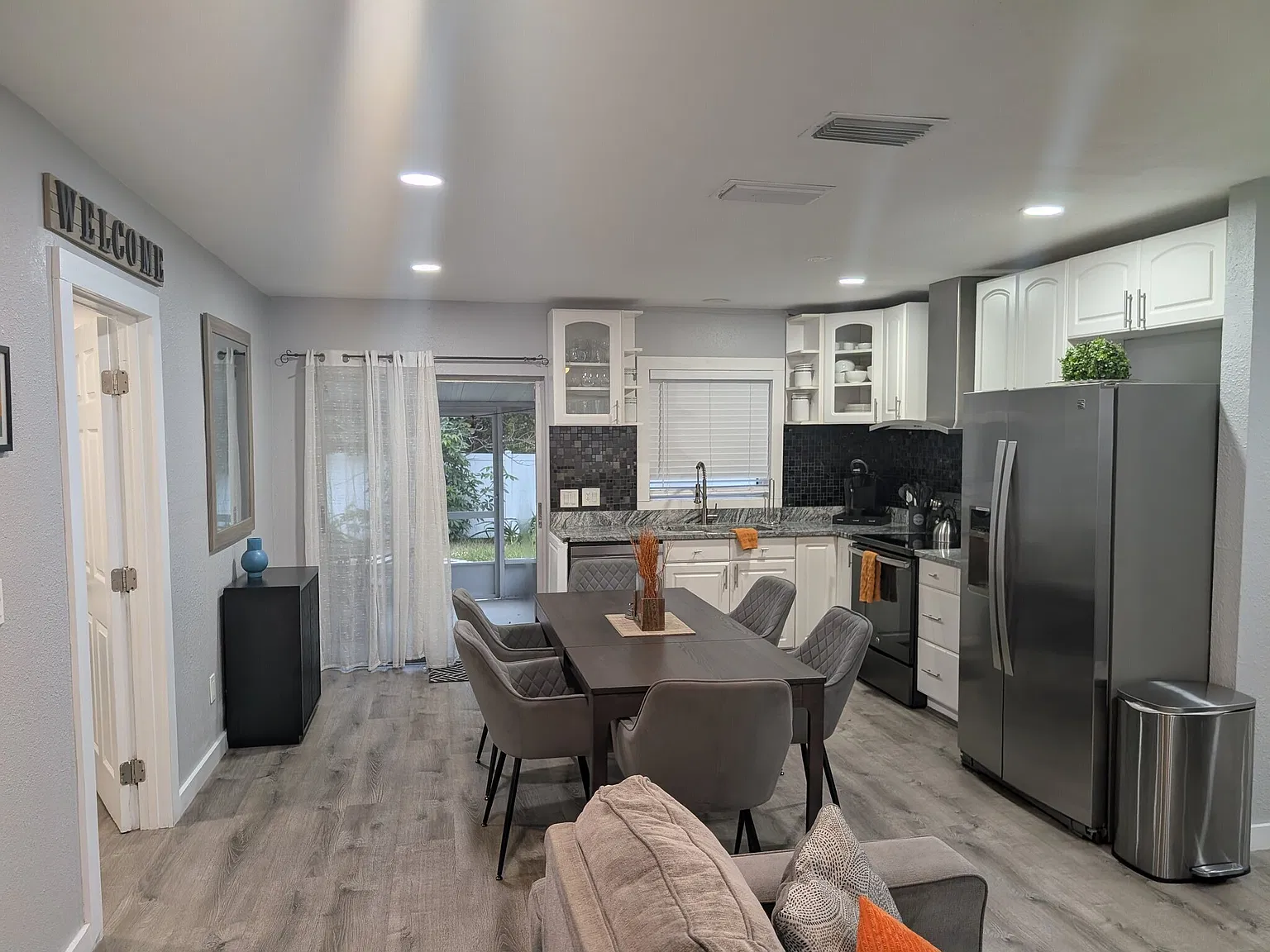 3 bed, 1392 sqft, $2,495 — Photo 2