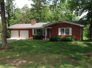 29 Joel Dr, Glen Carbon, IL 62034
