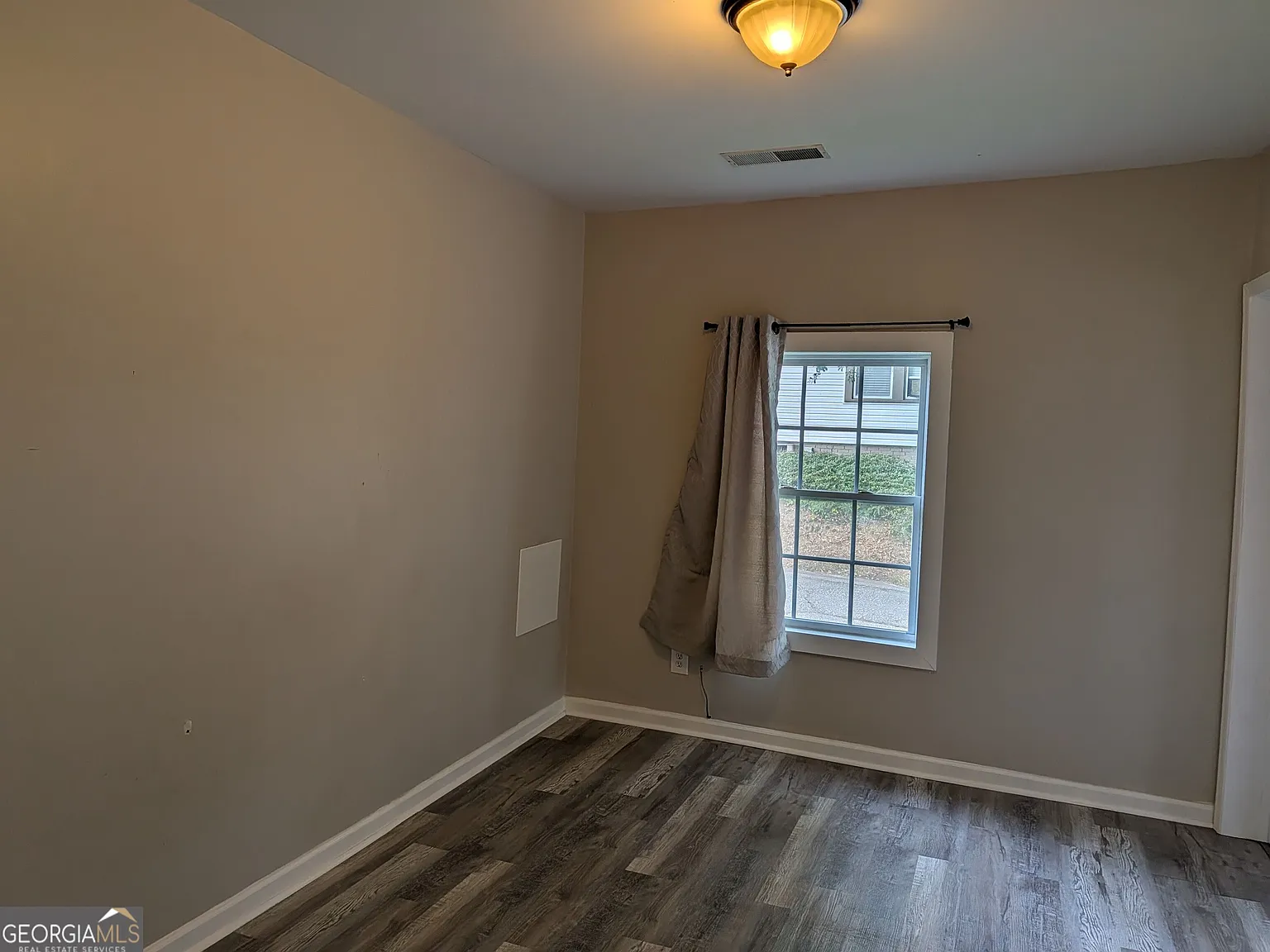 2 bed, 2.0 bath, 1050 sqft, $1,350 — Photo 4