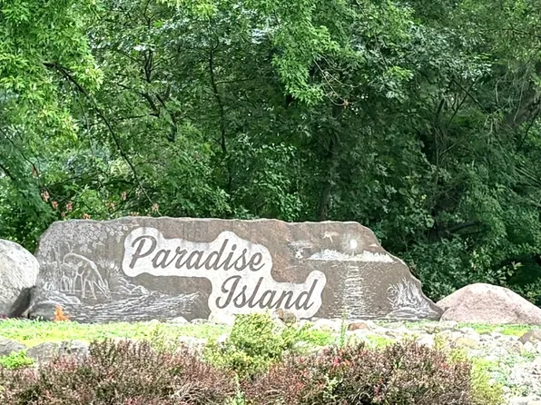 W11557 Island View Ct, Lodi, WI 53555