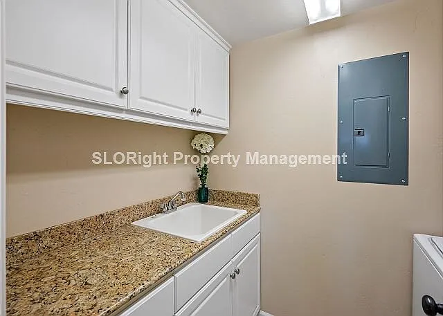 215 Via Magnolia — Photo 12