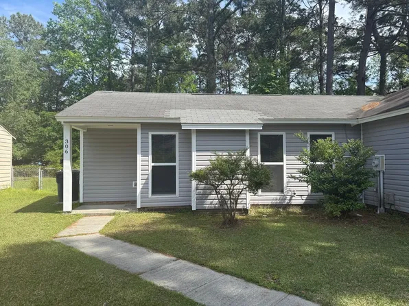 306 Pine Valley Rd, Jacksonville, NC 28546