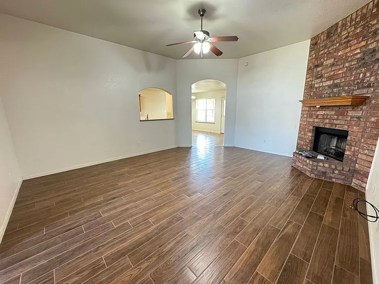 3806 Tatonka Dr — Photo 3