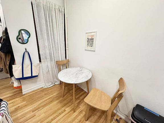 4th image of 134 W 15th St APT 2FW