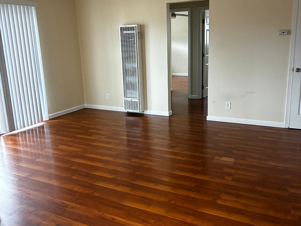 1st image of 819 Palm Ave #3