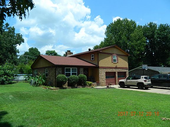 4th image of 12 Sherwood Ln