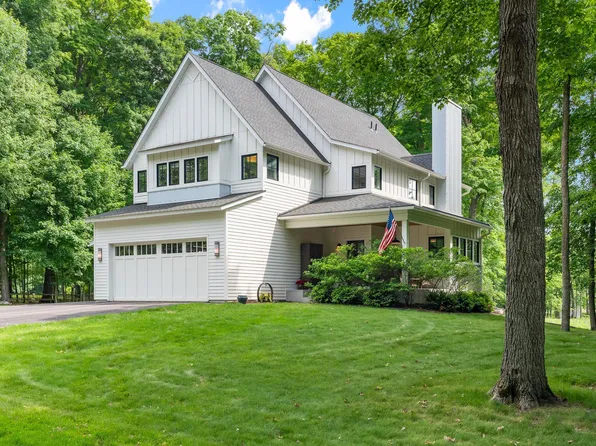 6575 S Bay Dr, Excelsior, MN 55331