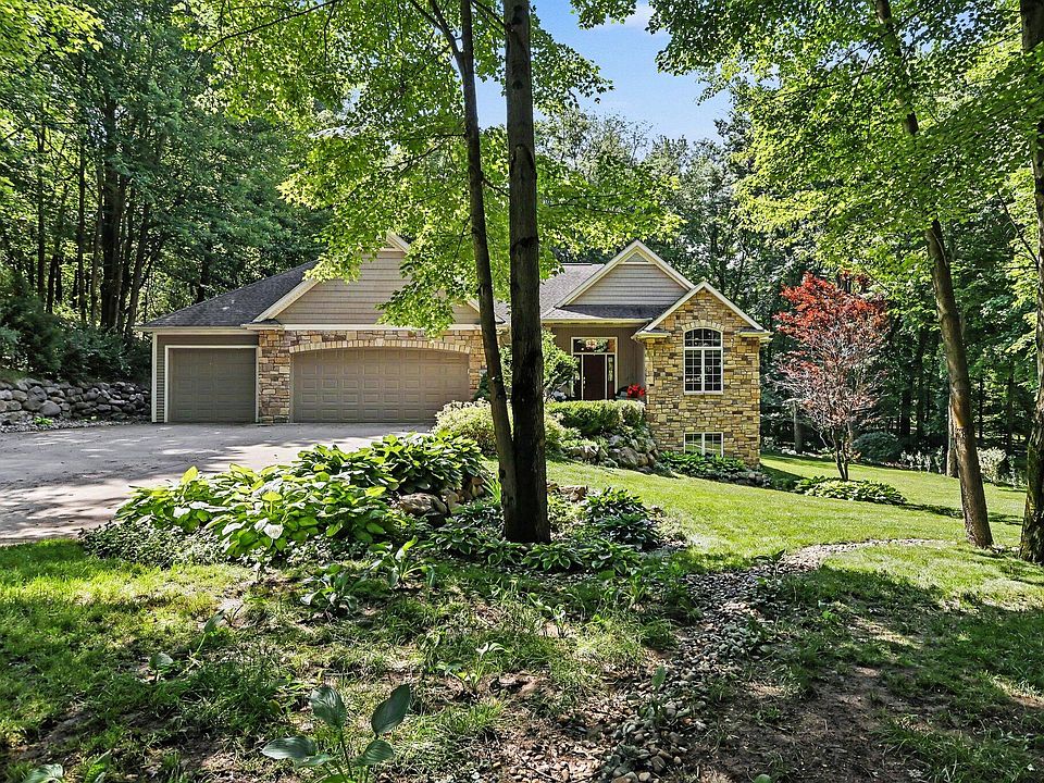 1st image of 9428 Marshwood Dr