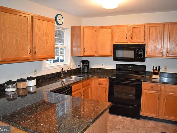 2nd image of 305 Revere Ct