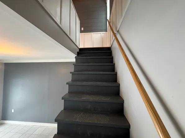 51 Maurice Ave, Thomaston, ME 04861