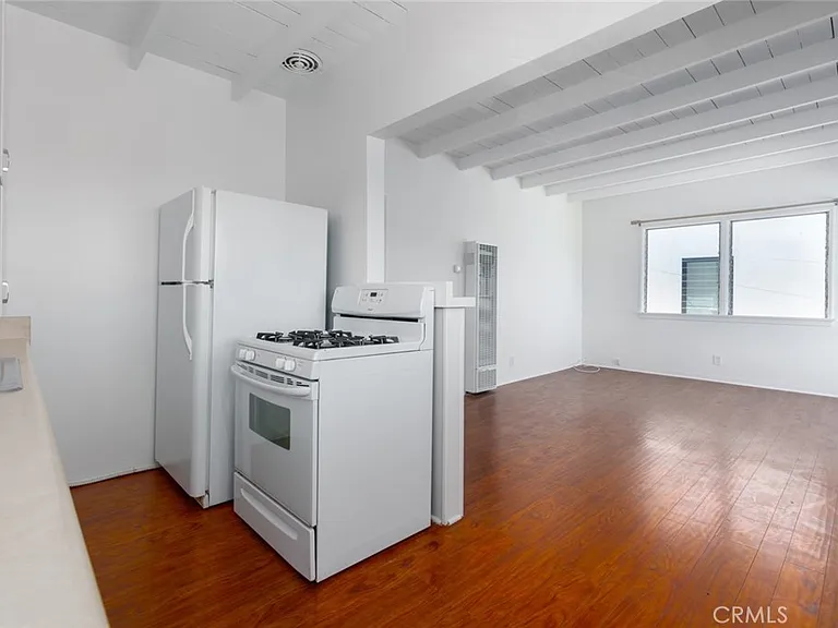 720 Narcissus Ave — Photo 12