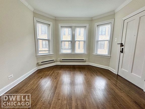 2nd image of 3837 N Greenview Ave #1E