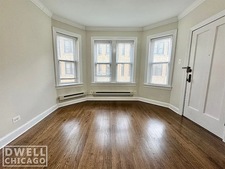 3837 N Greenview Ave #1E — Photo 3
