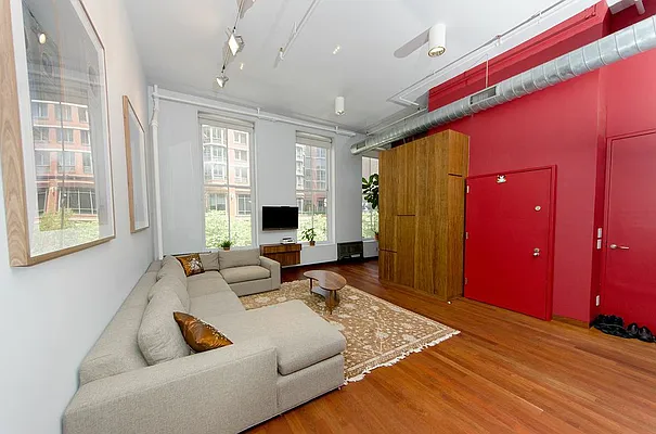 Sold by Tabak Real Estate | media 3