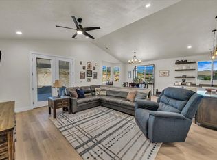 992 S Mulberry Dr, Toquerville, UT 84774