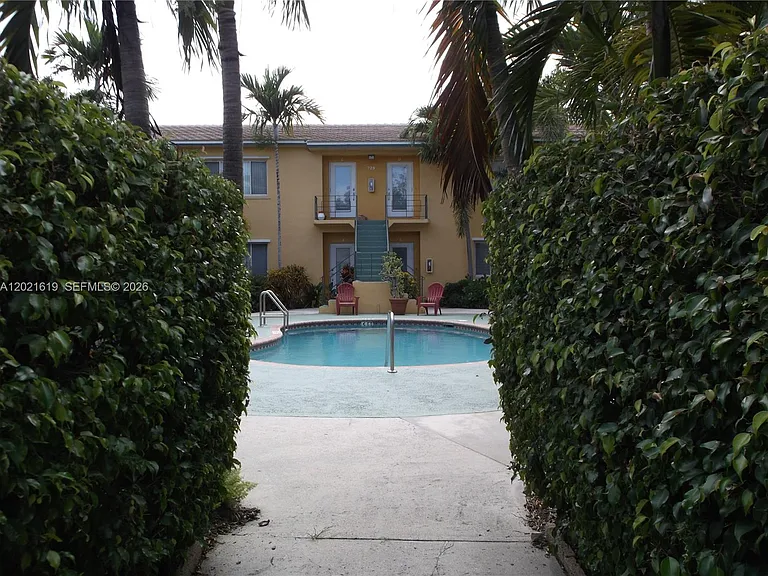 727 NE 16th Ave #727D — Photo 2