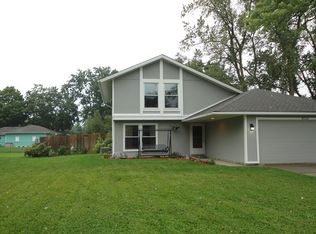 3718 Shannon Dr, Fort Wayne, IN 46835