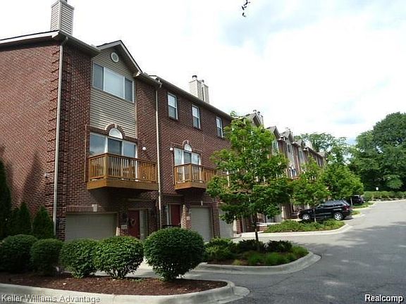 2nd image of 42480 Corlina Dr #9
