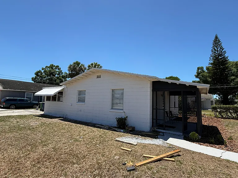1502 W Grace St — Photo 4