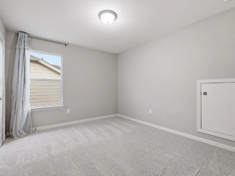 817 Adelyn St — Photo 23