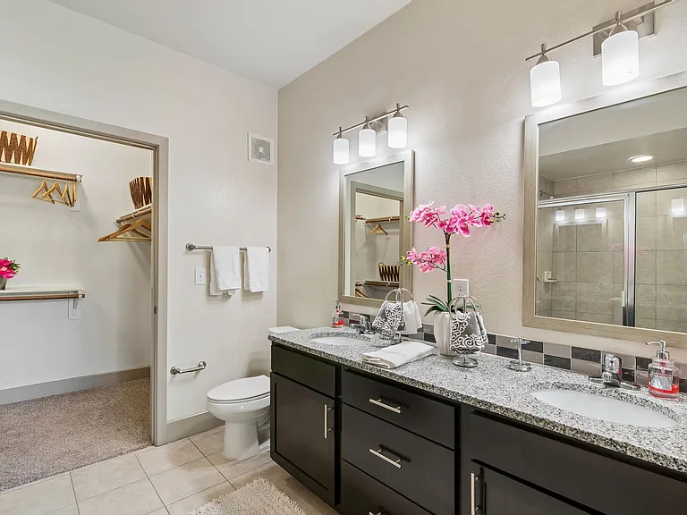 Plantation Park Apartments — Photo 17