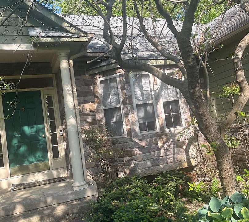 1st image of 10602 Rockridge Ct