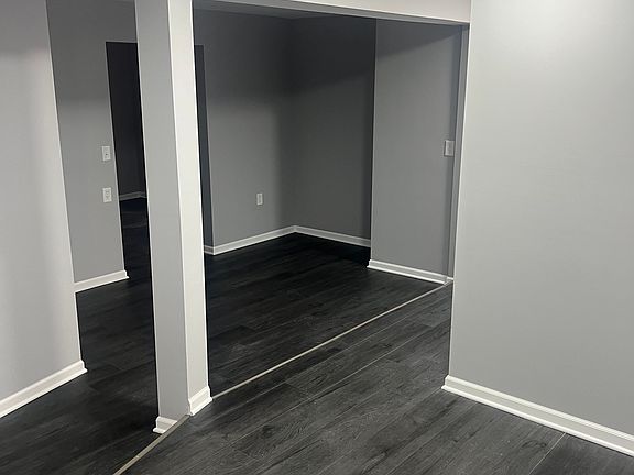 5th image of 1010 Hoffman St #1F