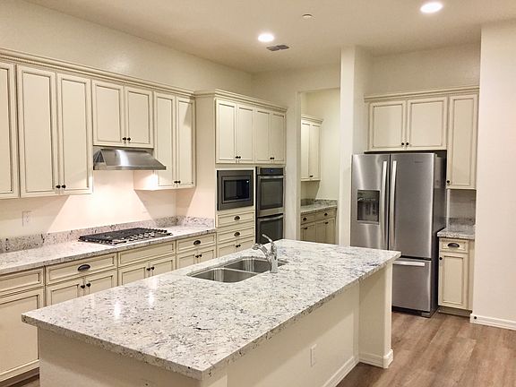 4th image of 11853 W Ashby Dr