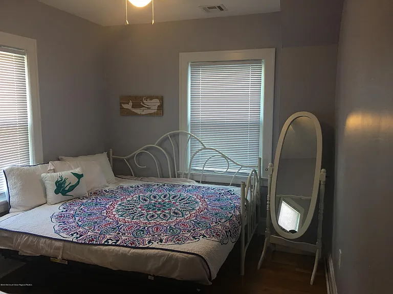 1505 Emory St #WINTER RENTAL — Photo 31