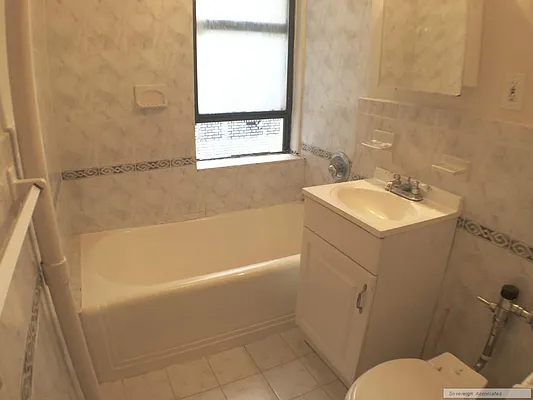 Rented by Sovereign Associates | media 6