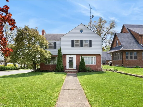 400 31st St NW, Canton, OH 44709